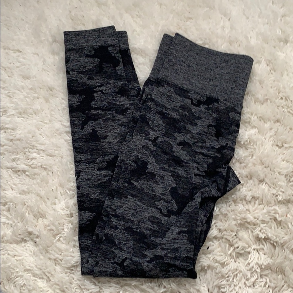 Black Camo Gymshark Leggings